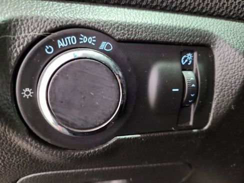 Used 2016 Chevrolet Cruze LT image 27