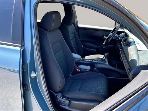 Used 2023 Honda HR-V Sport image 7