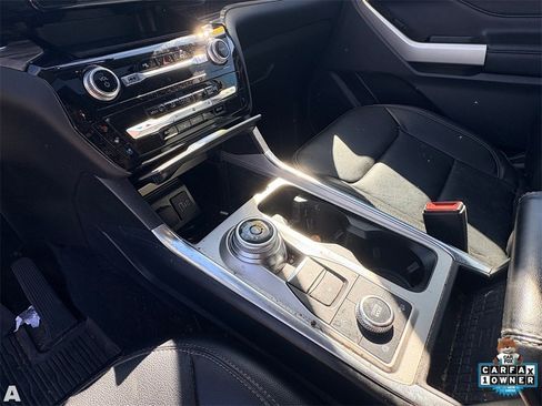 Used 2021 Ford Explorer Limited w/ Equipment Group 301A image 11