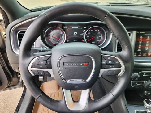 Used 2015 Dodge Charger SXT w/ Plus Group image 10