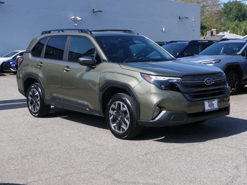 Used 2026 Subaru Forester Premium AWD/4WD image 7