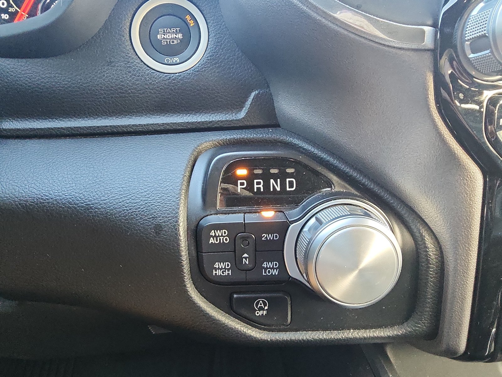 Used 2021 RAM 1500 Laramie w/ Sport Appearance Package AWD/4WD image 16