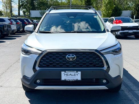 Used 2023 Toyota Corolla Cross XLE w/ Convenience Package AWD/4WD image 2