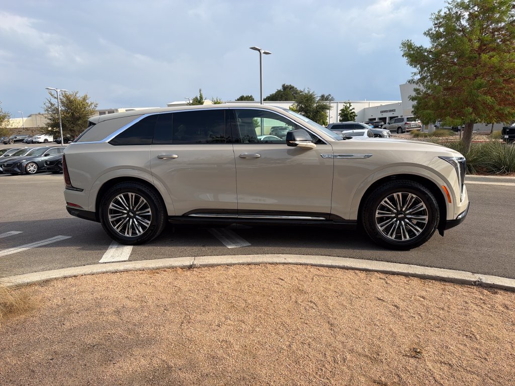 Certified 2026 Cadillac Escalade IQ Luxury 1 AWD/4WD image 11