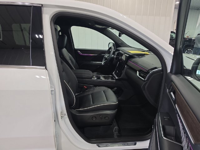 Used 2026 GMC Acadia Denali w/ Super Cruise Package AWD/4WD image 31