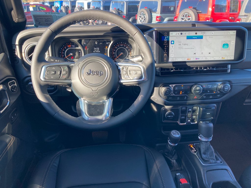New 2026 Jeep Wrangler Unlimited Sahara AWD/4WD image 14