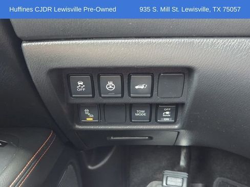 Used 2019 Nissan Pathfinder SL image 24