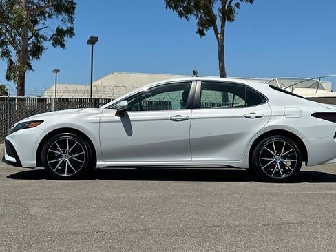 Used 2024 Toyota Camry SE w/ Blackout Package (TMS) FWD image 7