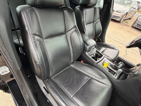 Used 2021 Dodge Charger SXT w/ Leather Interior Group RWD image 18