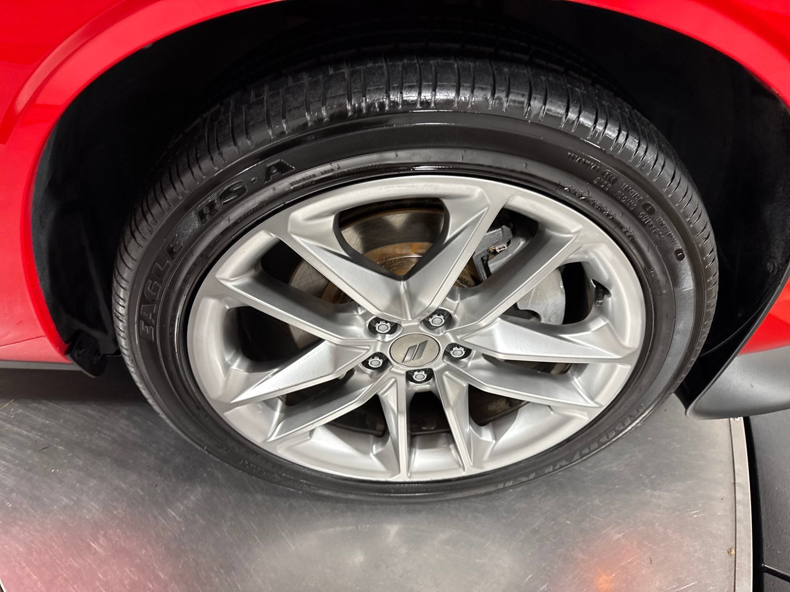 Used 2022 Dodge Challenger GT AWD/4WD image 9