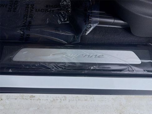 New 2026 Porsche Cayenne image 10