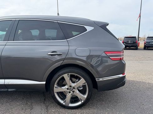 Used 2022 Genesis GV80 2.5T w/ Prestige Package 04 image 8
