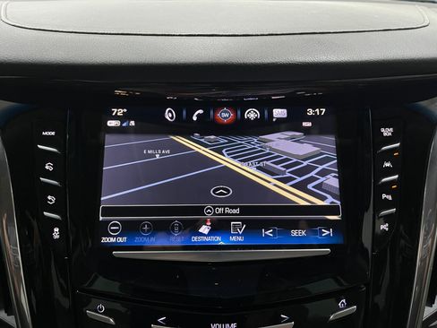 Used 2017 Cadillac Escalade ESV Luxury AWD/4WD image 10