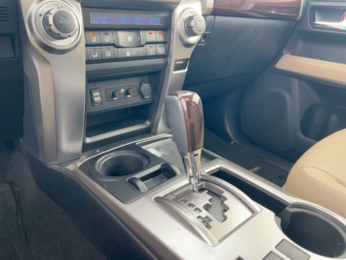 Used 2019 Toyota 4Runner Limited image 18