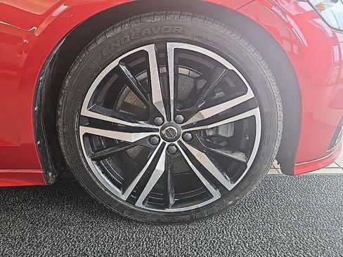 Used 2019 Volvo S60 T6 R-Design image 36