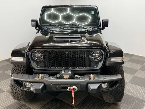 Certified 2024 Jeep Wrangler Unlimited Rubicon 392 w/ Dual Top Group AWD/4WD image 4