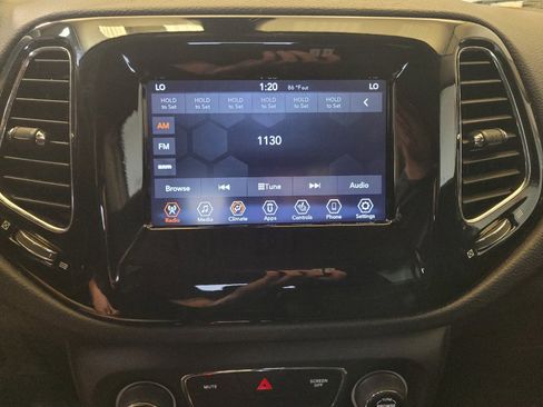 Used 2021 Jeep Compass Latitude w/ Sun and Sound Group AWD/4WD image 25