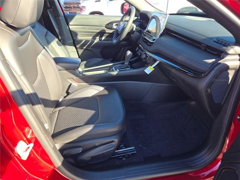 New 2026 Jeep Compass Latitude image 7