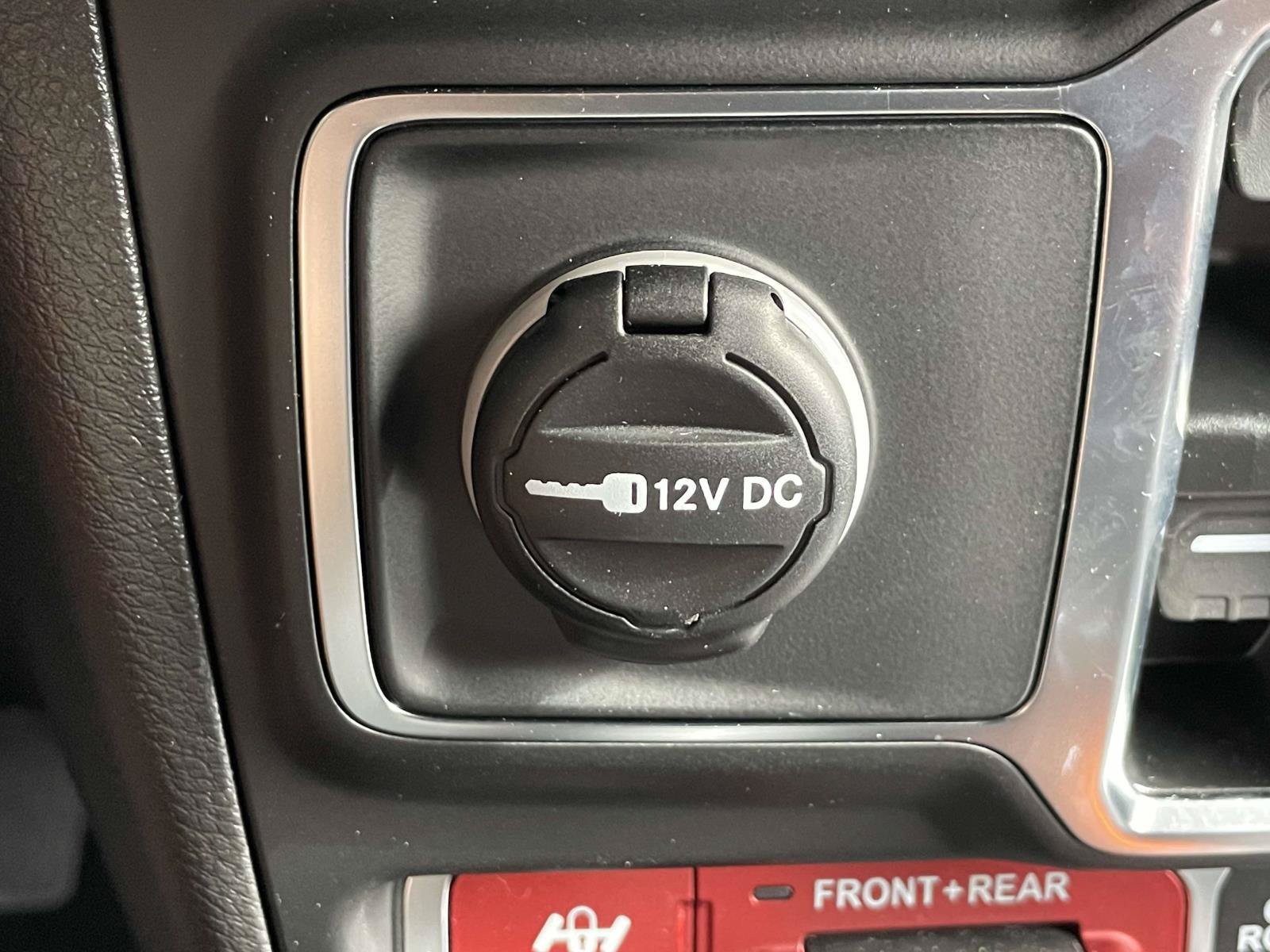 Certified 2025 Jeep Wrangler Unlimited Rubicon AWD/4WD image 29