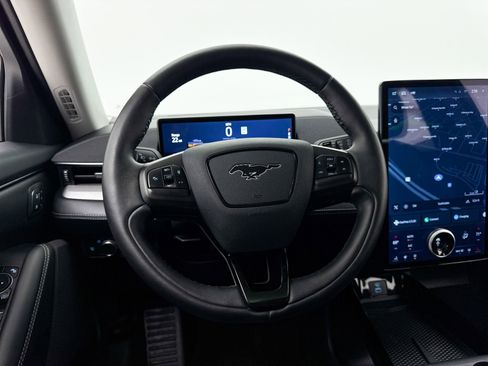 Used 2022 Ford Mustang Mach-E California Route 1 image 31