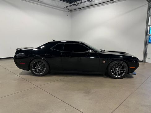 Used 2022 Dodge Challenger R/T Scat Pack image 2