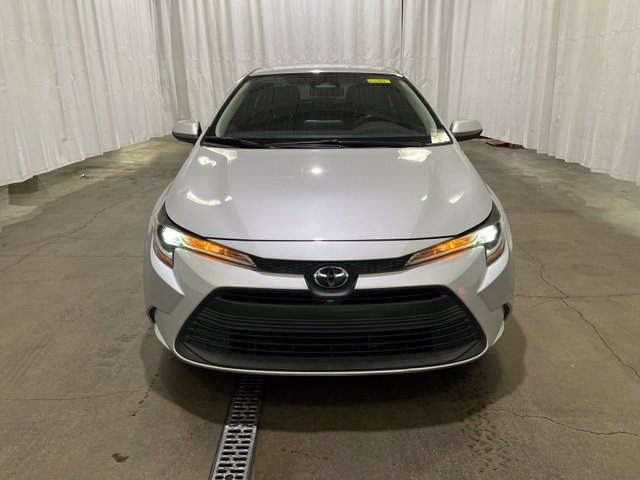 Used 2023 Toyota Corolla LE w/ Carpet Mat Package (TMS) FWD image 10