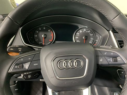 Used 2023 Audi Q5 2.0T Premium w/ Convenience Package image 21