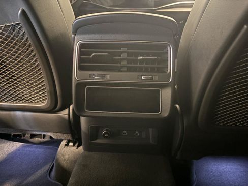 Used 2022 Audi RS Q8 AWD/4WD image 41