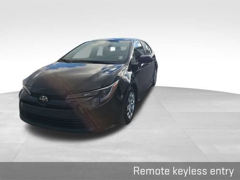 Used 2024 Toyota Corolla LE image 7