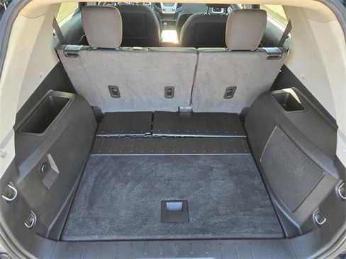 Used 2017 Chevrolet Equinox LT w/ Convenience Package image 13