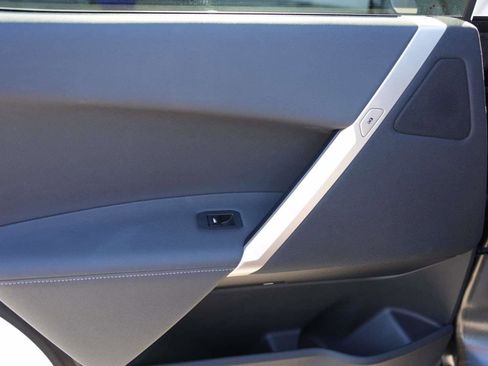 Used 2025 BMW iX xDrive50 image 23