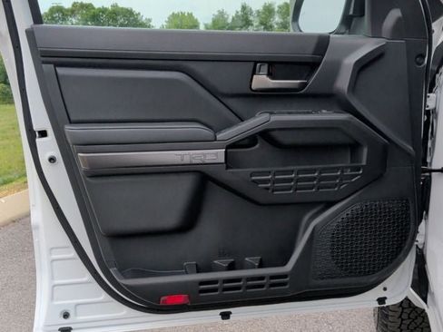 New 2026 Toyota Tacoma TRD Off-Road AWD/4WD image 10