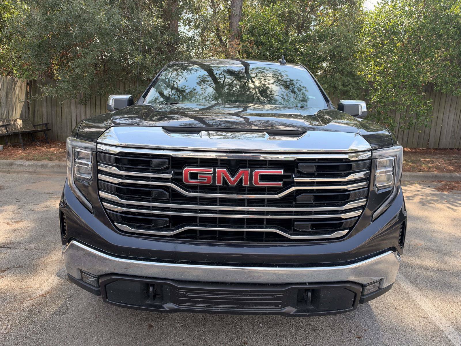 Used 2024 GMC Sierra 1500 SLT RWD image 2