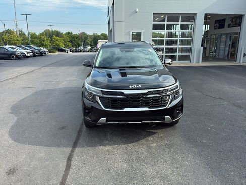 Used 2026 Kia Seltos S FWD image 2