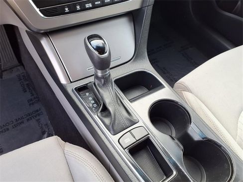 Used 2016 Hyundai Sonata SE image 16