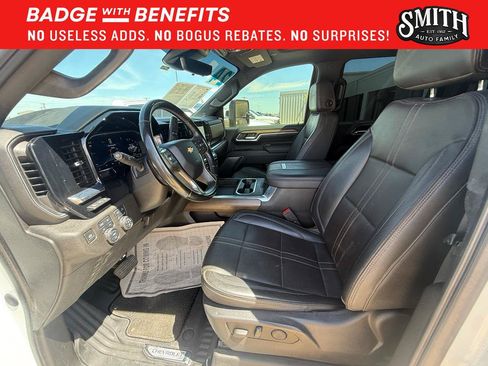 Used 2024 Chevrolet Silverado 2500 High Country w/ Technology Package AWD/4WD image 11