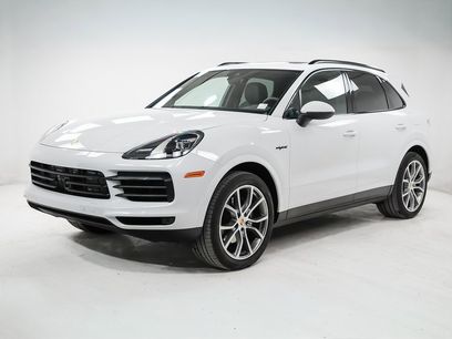 Certified 2023 Porsche Cayenne Platinum Edition