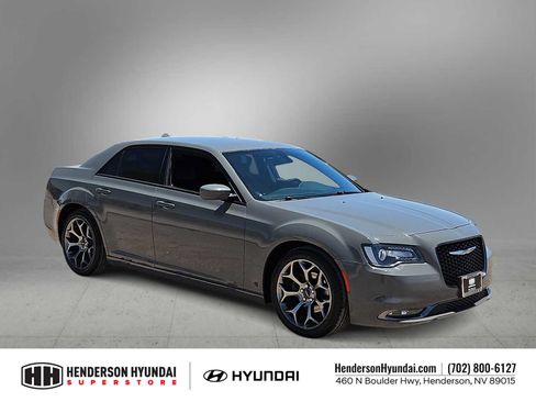 Used 2018 Chrysler 300 S w/ Beats Audio Group RWD image 2