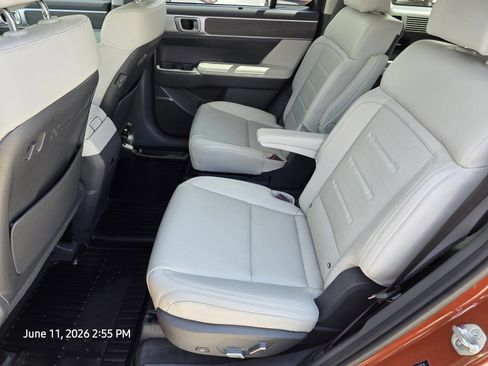 Used 2025 Hyundai Santa Fe Calligraphy FWD image 16