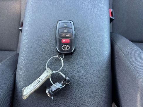 Used 2025 Toyota Camry LE image 22