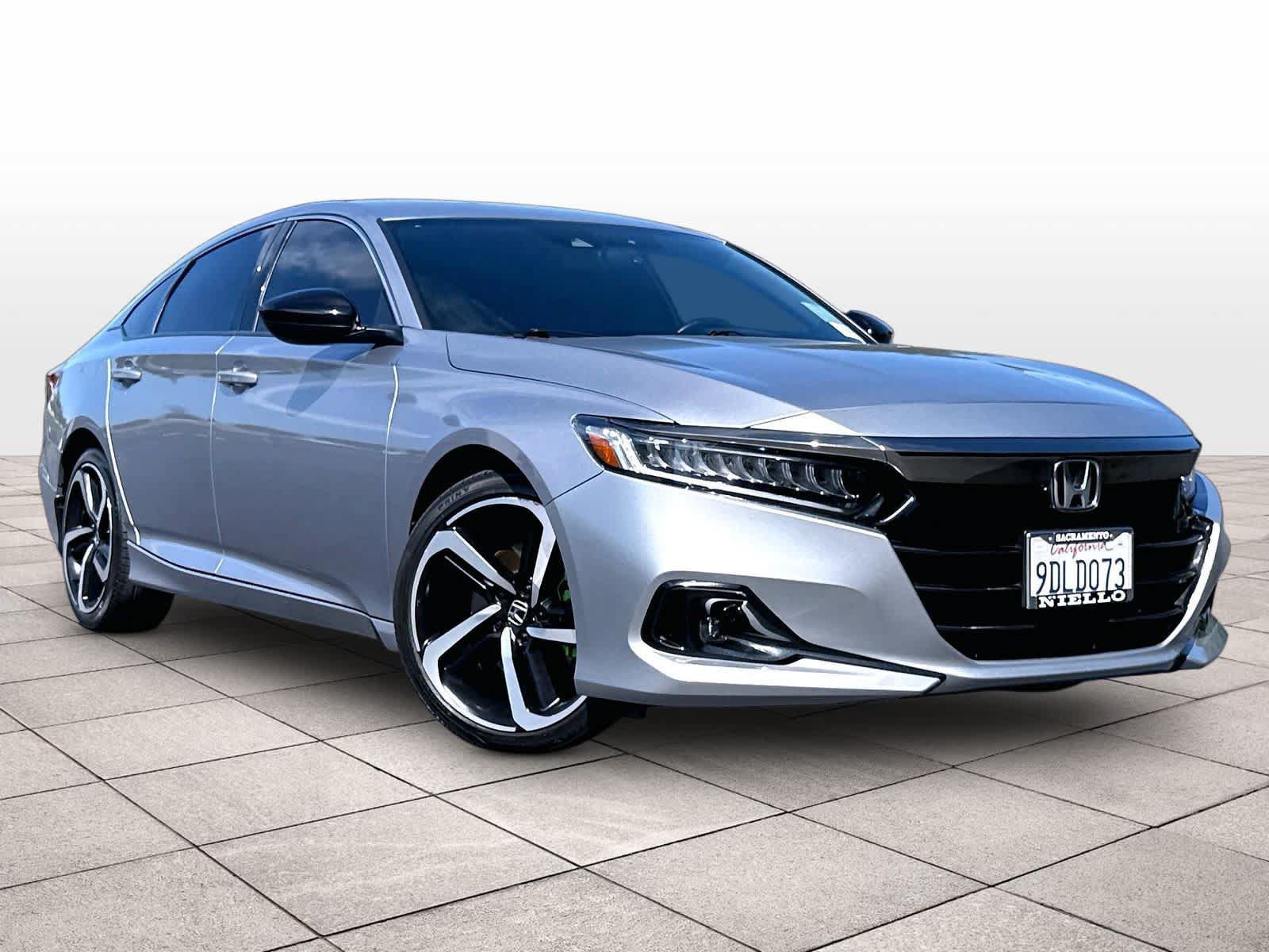 Used 2022 Honda Accord Sport image 2