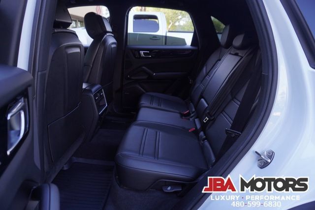 Used 2023 Porsche Cayenne AWD/4WD image 99