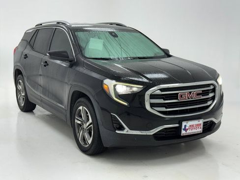 Used 2018 GMC Terrain SLT w/ Preferred Package image 2
