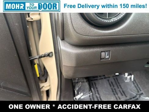 Used 2023 Chevrolet Colorado W/T RWD image 17