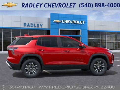 New 2026 Chevrolet Equinox LT w/ Safety and Technology Package image 5