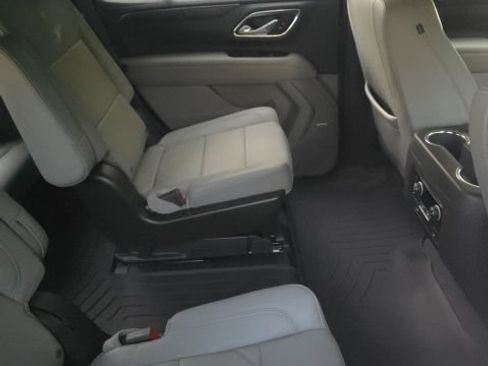 Used 2024 Chevrolet Tahoe Z71 AWD/4WD image 12