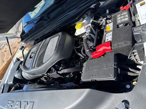 Used 2025 RAM 1500 Laramie image 27