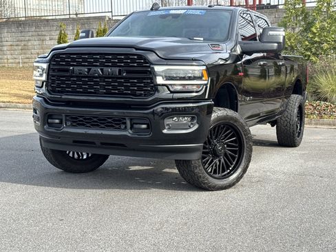 Used 2024 RAM 2500 Big Horn w/ Night Edition image 5