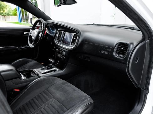 Used 2019 Dodge Charger Scat Pack w/ Daytona Edition Group RWD image 14