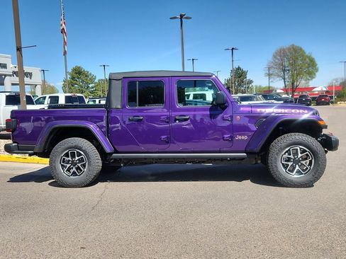 New 2026 Jeep Gladiator Rubicon w/ Steel Power Dome Hood Package AWD/4WD image 2